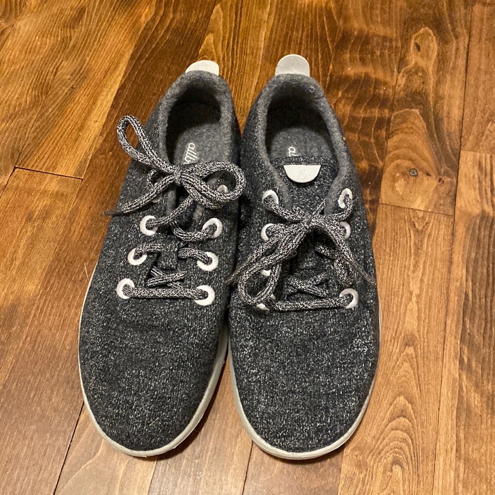 Women’s Size 8 Allbirds